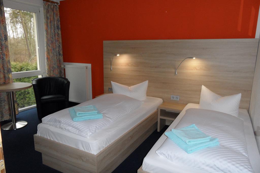 Landguthotel Hotel-Pension Sperlingshof Dallgow-Doeberitz Exteriör bild